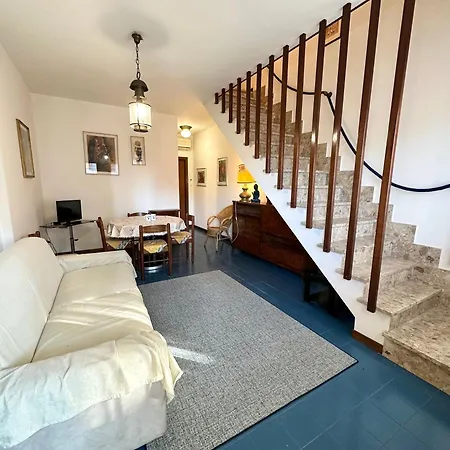 Isa-apartments In With Private Equipped Outdoor Area And Maximum 5 Minutes From The * Marina di Massa