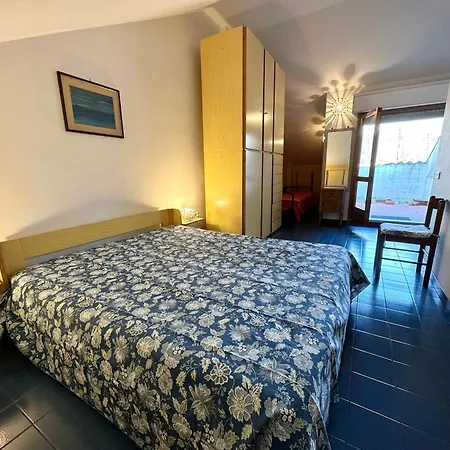 Isa-apartments In With Private Equipped Outdoor Area And Maximum 5 Minutes From The * Marina di Massa