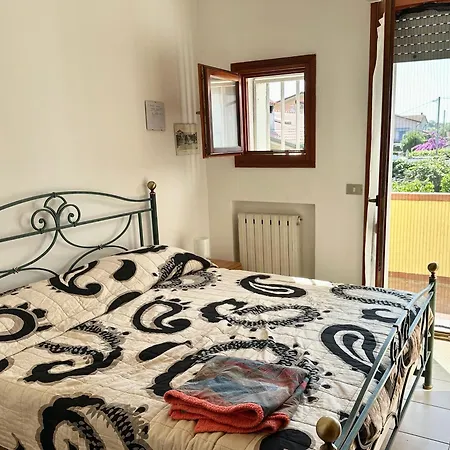 Isa-apartments In With Private Equipped Outdoor Area And Maximum 5 Minutes From The Appartamento