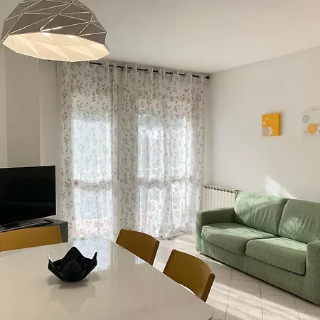 Isa-apartments In With Private Equipped Outdoor Area And Maximum 5 Minutes From The Appartamento *