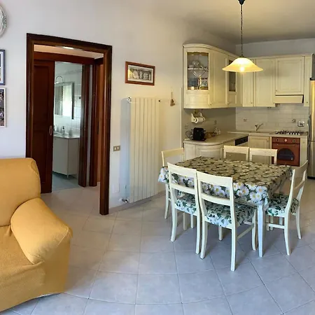 Appartamento Isa-apartments In With Private Equipped Outdoor Area And Maximum 5 Minutes From The Marina di Massa