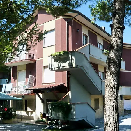 Isa-apartments In With Private Equipped Outdoor Area And Maximum 5 Minutes From The Marina di Massa