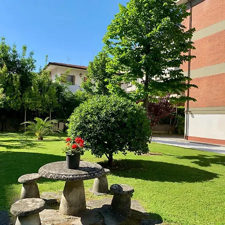 Isa-apartments In With Private Equipped Outdoor Area And Maximum 5 Minutes From The